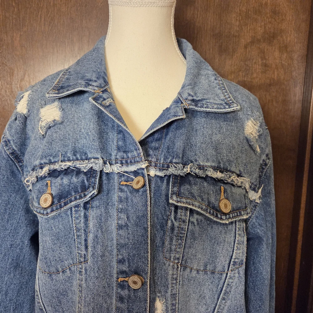 KanCan Distressed Jean Jacket - Picture 2 of 12
